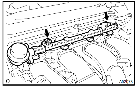 Remove fuel delivery pipe w/injector