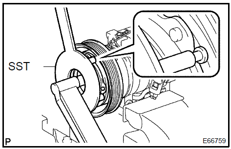 10. INSPECT MAGNETIC CLUTCH CLEARANCE