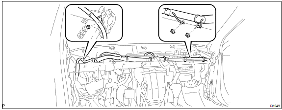 c. Remove the 3 caps, 7 bolts and instrument panel reinforcement.