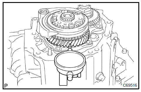 Inspect 5th gear radial clearance