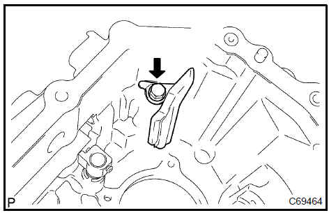 Remove oil receiver pipe No.1 (MTM)