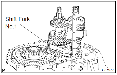 Remove gear shift fork No.1