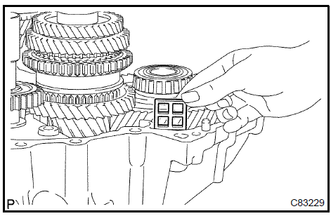 Install transmission magnet