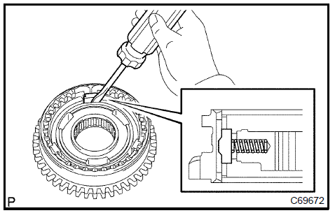 Install reverse gear