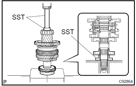 Install 4th driven gear