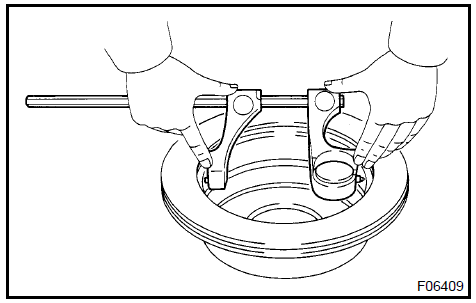 Inspect brake disc inside diameter