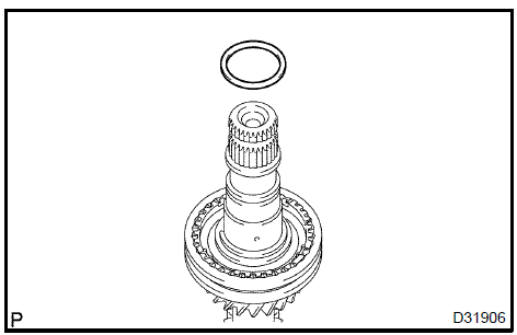 Remove 4th gear bearing spacer