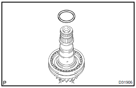 Install 4th gear bearing spacer