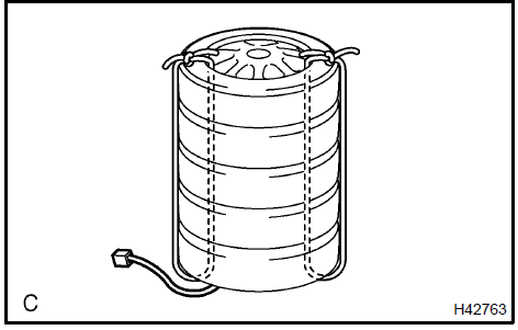 f. Install the SST.Connect the connector of the SST.SST 09082−00700