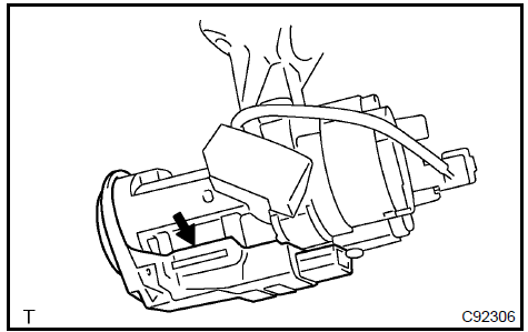 Remove transponder key amplifier (W/engine immobiliser system)