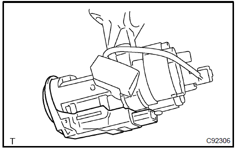 Install transponder key amplifier (W/engine immobiliser system)