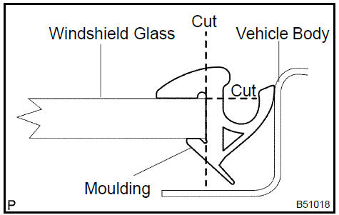 Remove windshield moulding outer upper