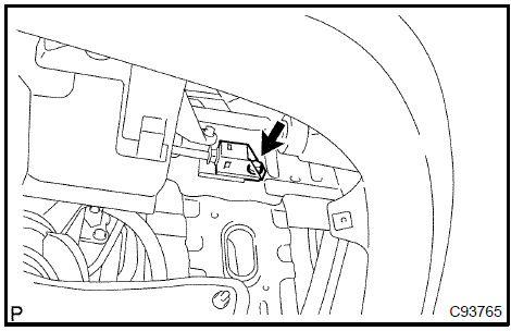 b. Disconnect the connector from the front airbag sensor