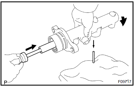 10. INSPECT MASTER CYLINDER BODY