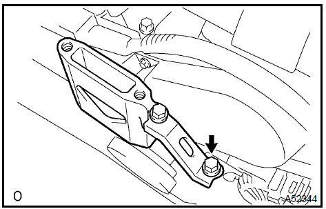 Remove engine mounting stay No.2  RH