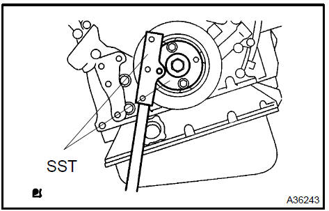 c. Remove the 6 torque converter setting bolts.