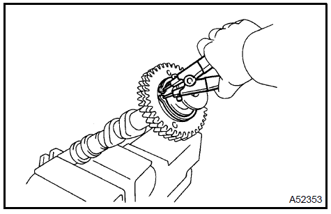 28. INSTALL CAMSHAFT SUB GEAR